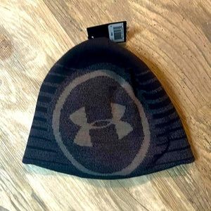 Black and Grey striped Under Armour Beanie. Brand New with Tag, never been used